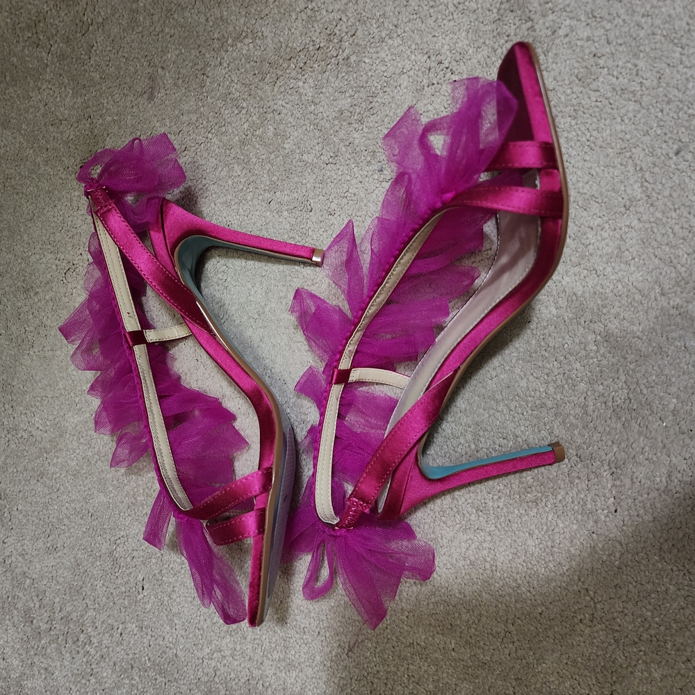Betsey Johnson Pink Ruffle Heels - Picture 2 of 3